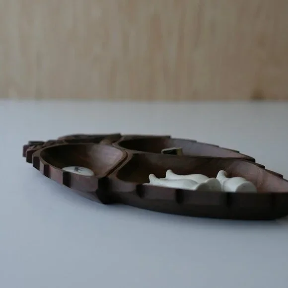 Vintage Hand Carved Wood Divided Leaf Shaped Tray - Picture 3 of 4